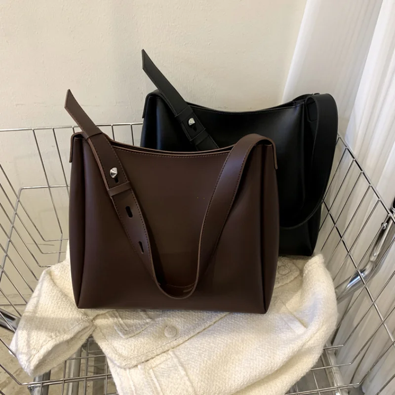 Modna skórzana torba typu tote – Women Bags 2026 Trends recenzja i cena