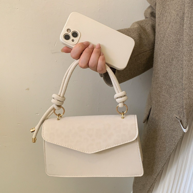 Modne torebki damskie z motywe – Women Bags 2026 Trends recenzja i cena